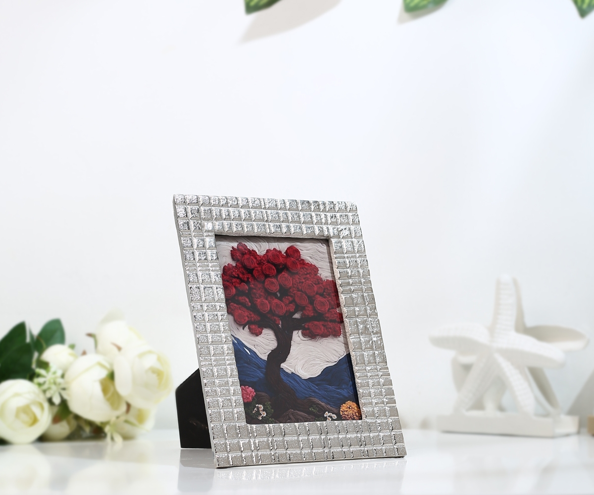 Lustrous Elegance Silver Standing Frame