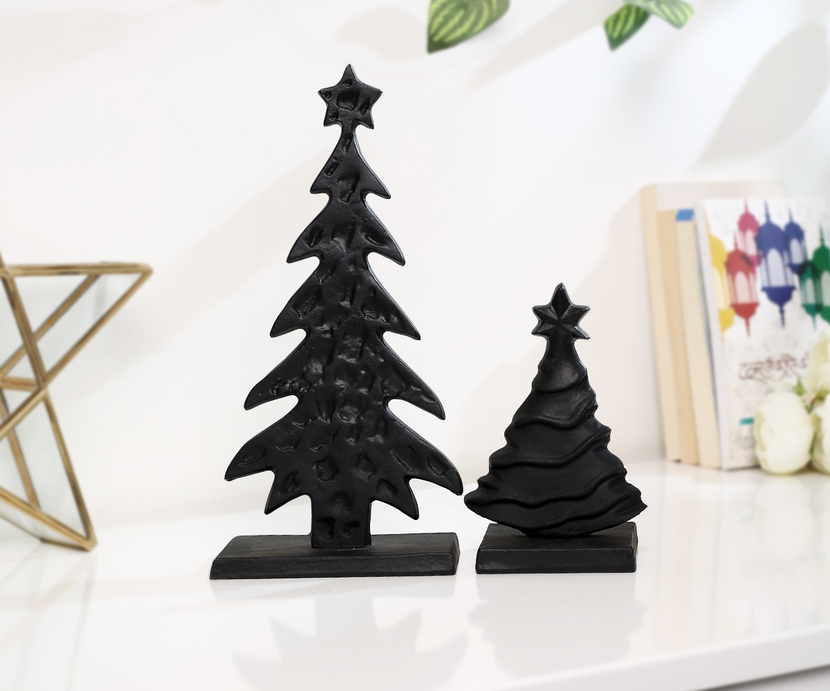 Metallic Christmas tree Sculpture (Small)